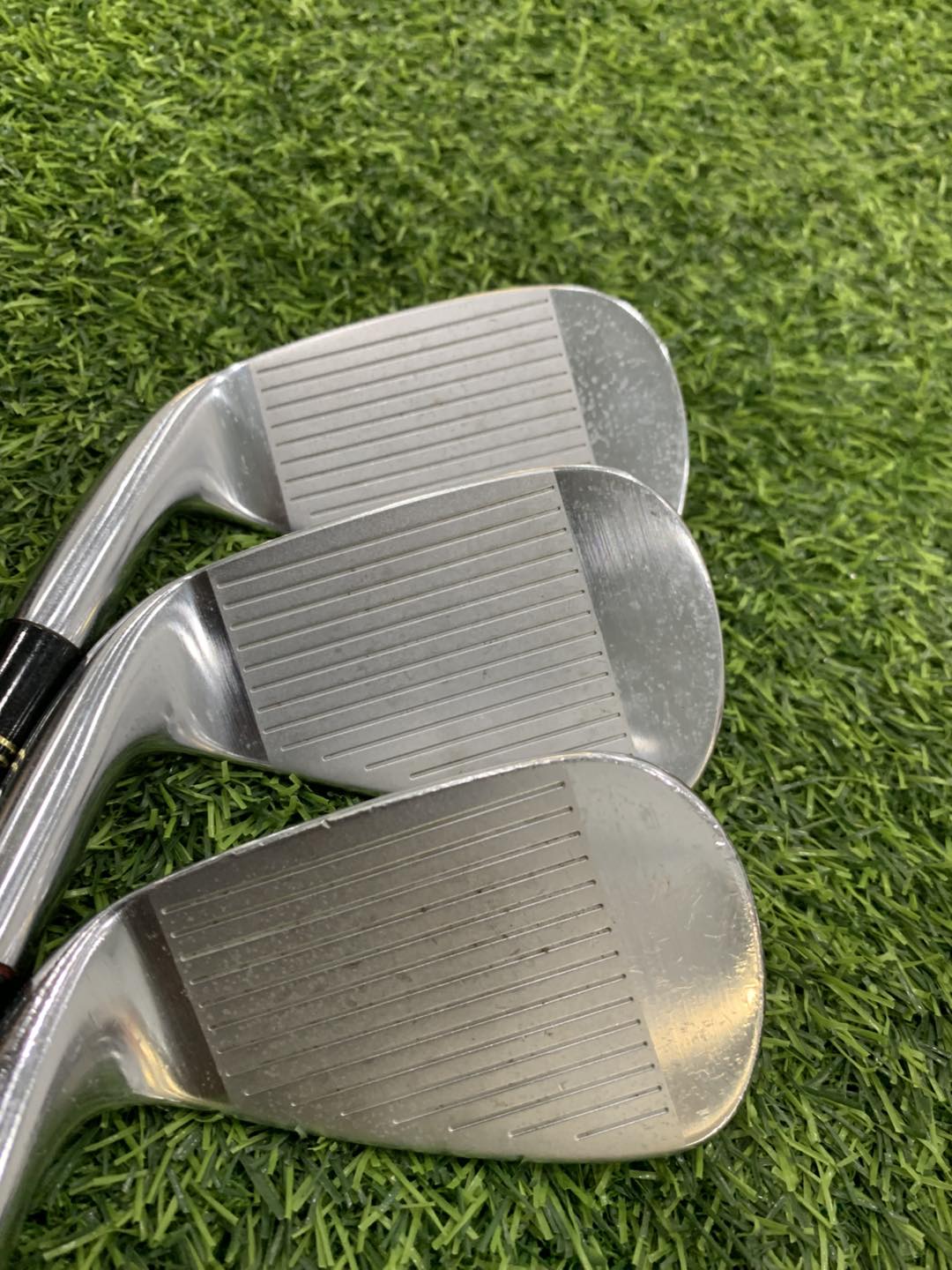 TaylorMade M Gloire Set di ferri 6-Pw, Sw 6 pz Flex Regular Speeder TaylorMade M Gloire Set di ferri 6-Pw, Sw 6 pz Flex Regular Speeder