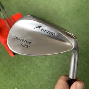 Wedge Akira Prototype H-252 Loft 52 ก้านเหล็ก โลโกเลือน